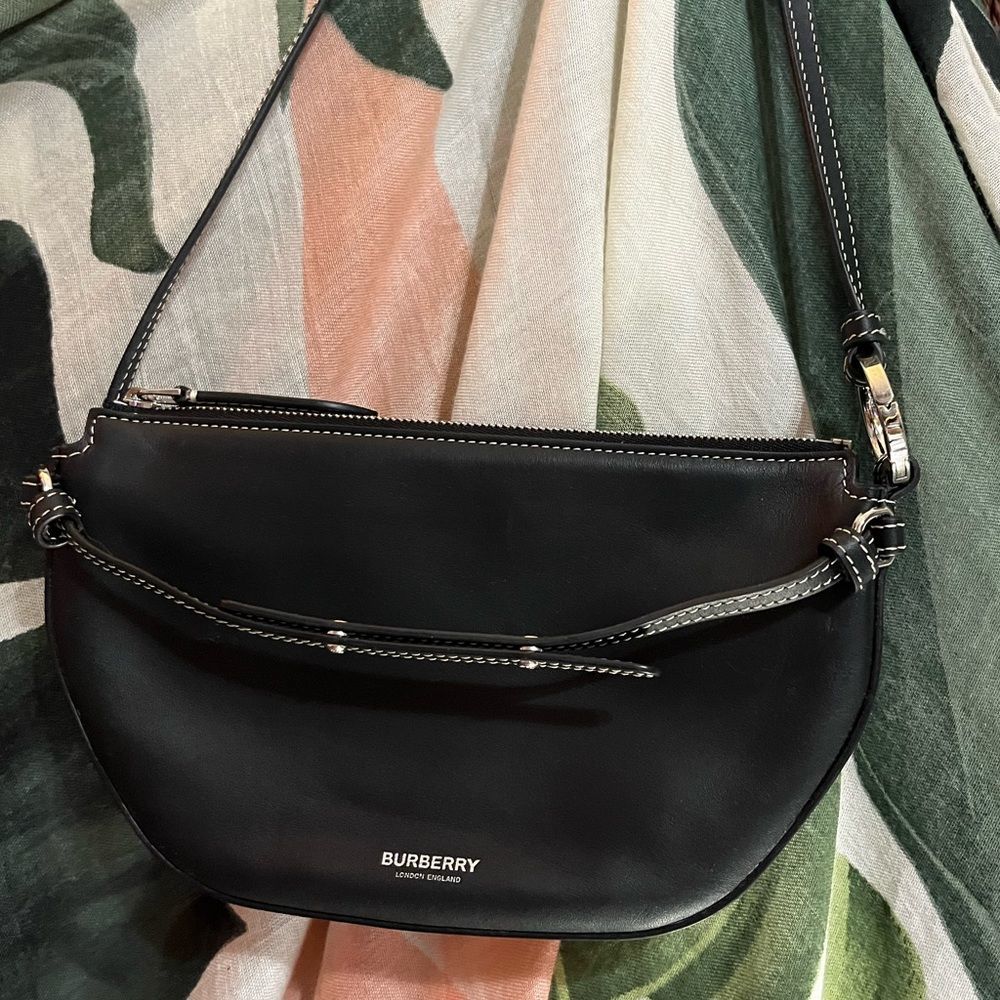 Mini Burberry hobo style handbag. - Picture 3 of 6